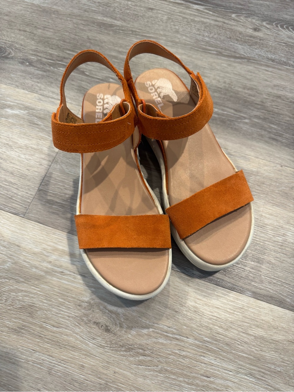 SOREL platform Sandals in orange suede colorway w/ thick white platform sole